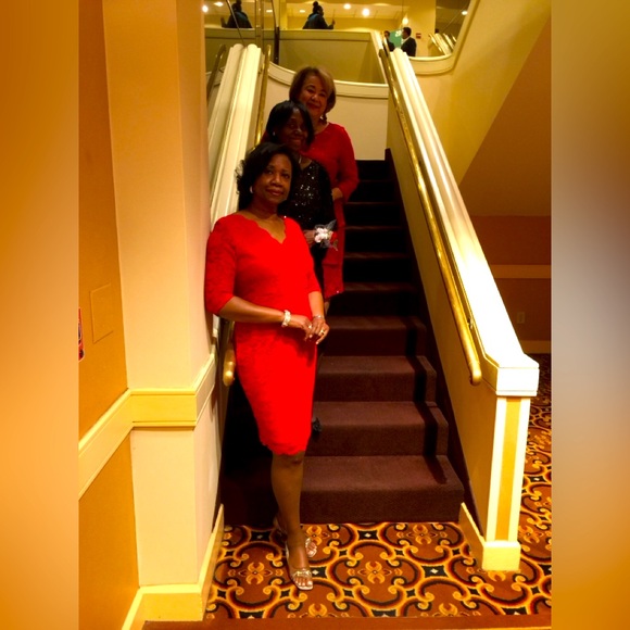 Fancy lace dress in RED! The dress fits very nicely with a 3/4 length sleeve. - Picture 1 of 7